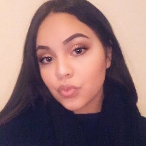 Meet your Posher, Delyla